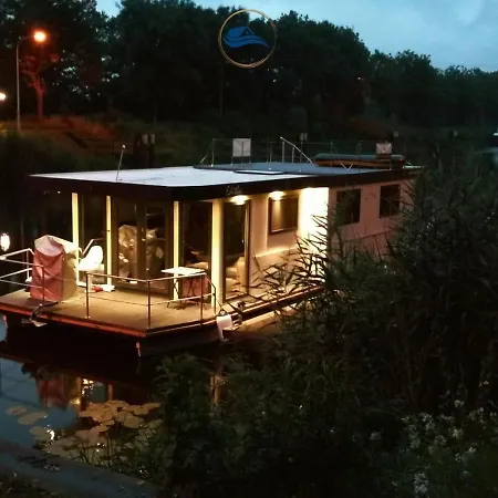 Editha Hausboot - Auf Wellen Brandenburg (Brandenburg an der Havel)